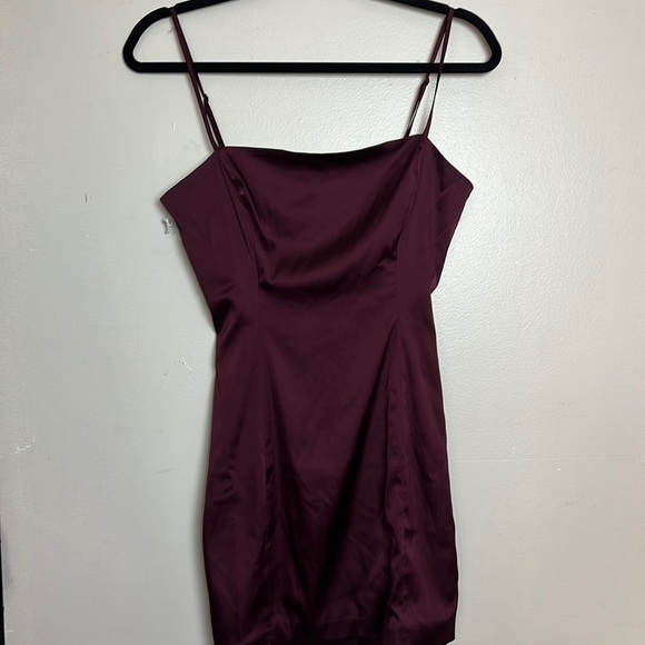 Sunday Best Shimmer Satin Square Neck 90s Style Mini Dress in Spiced Burgundy - Picture 9 of 17